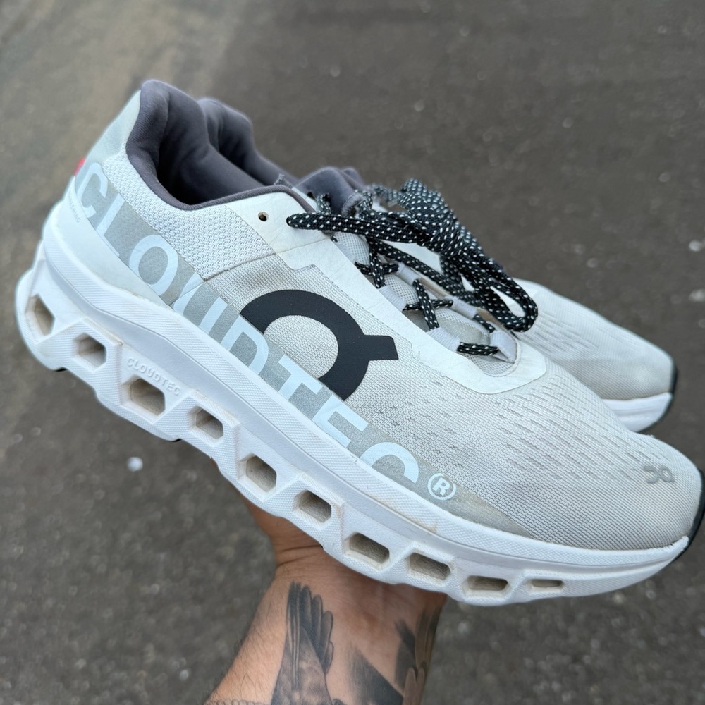 On Cloudmonster Men’s 10.5 Running Shoes Running Sneakers White Undyed 61.98288